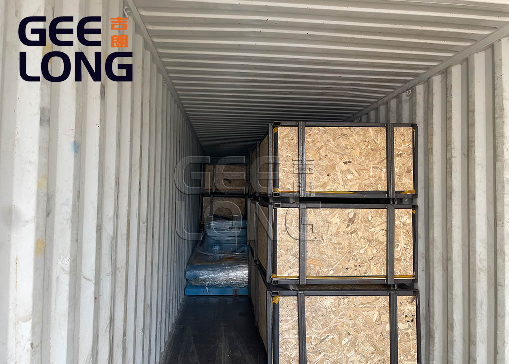 GEELONG exportó maquinaria para madera contrachapada a Indonesia