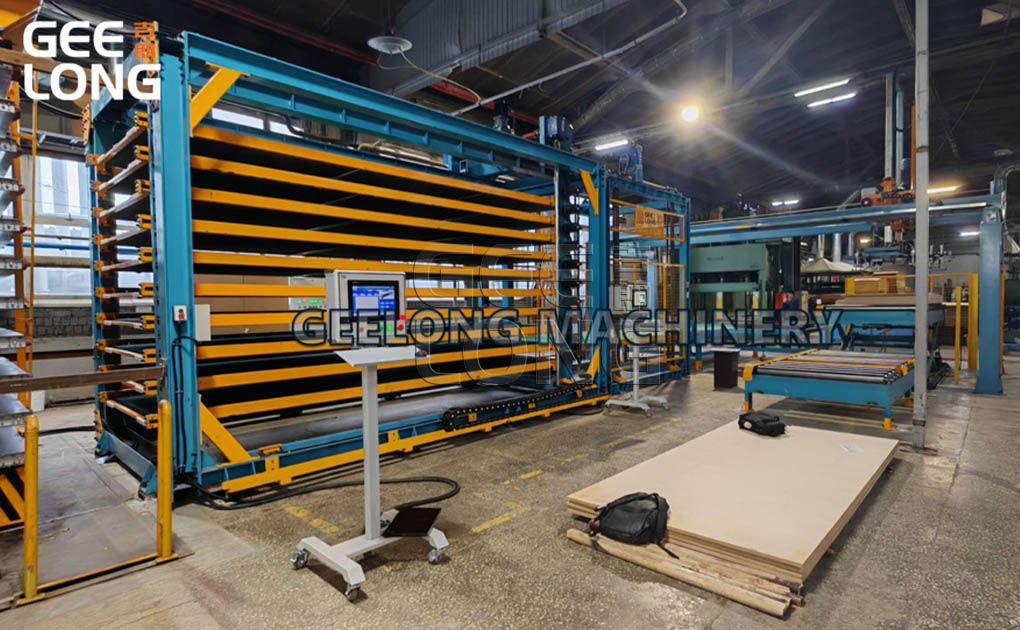 5x10feet película de contrachapado enfrentó línea de máquina de prensa caliente GEELONG