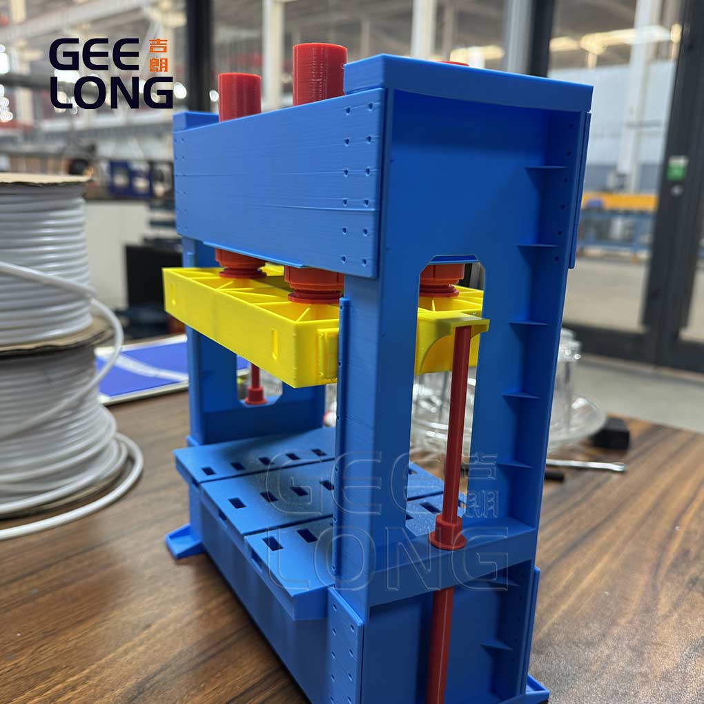 Fábrica de máquinas de prensado en frío de madera contrachapada de China