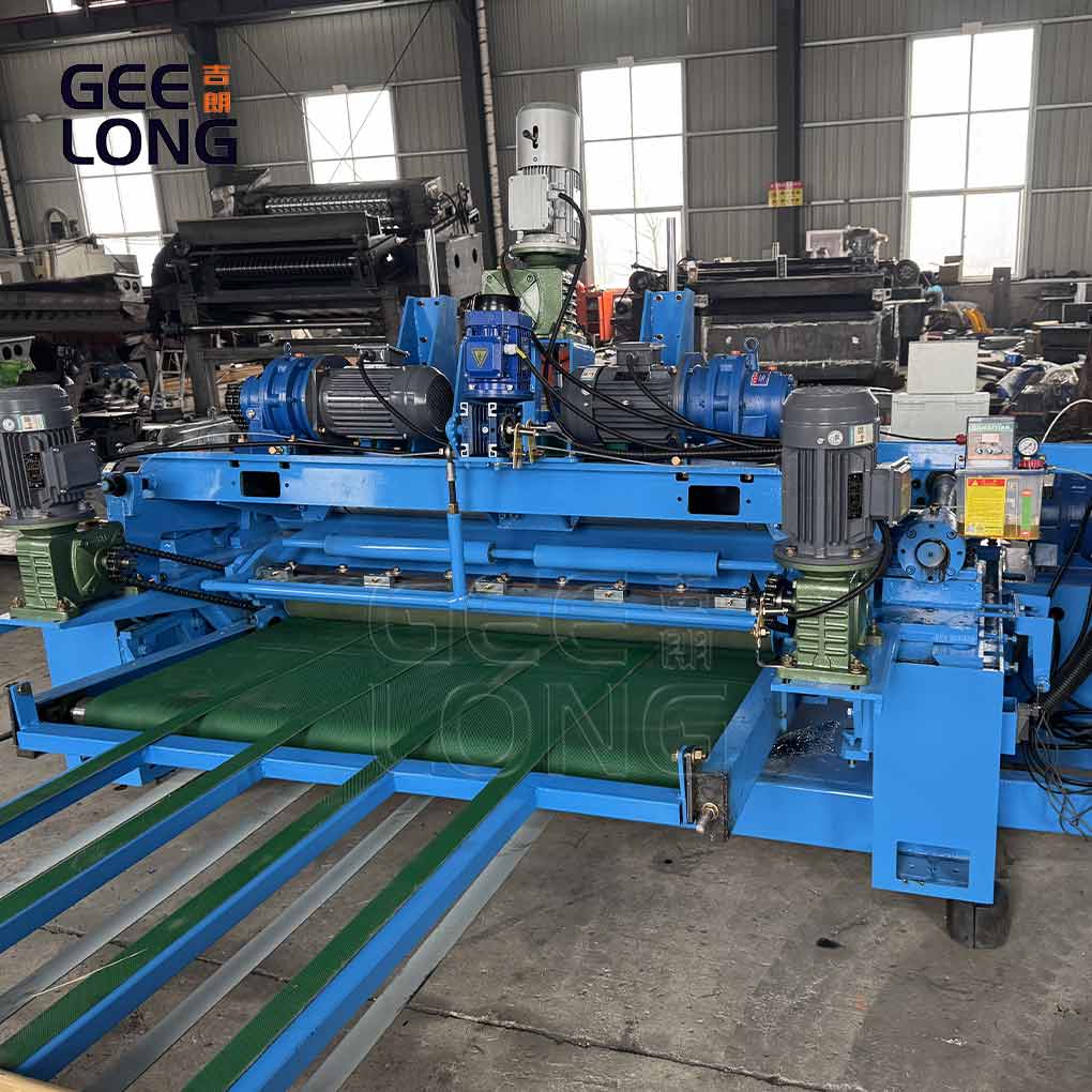 Línea de pelado de chapa de troncos pequeños GEELONG